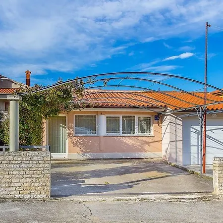 Будинок відпочинку House Marija