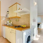 House Marija Nyaraló